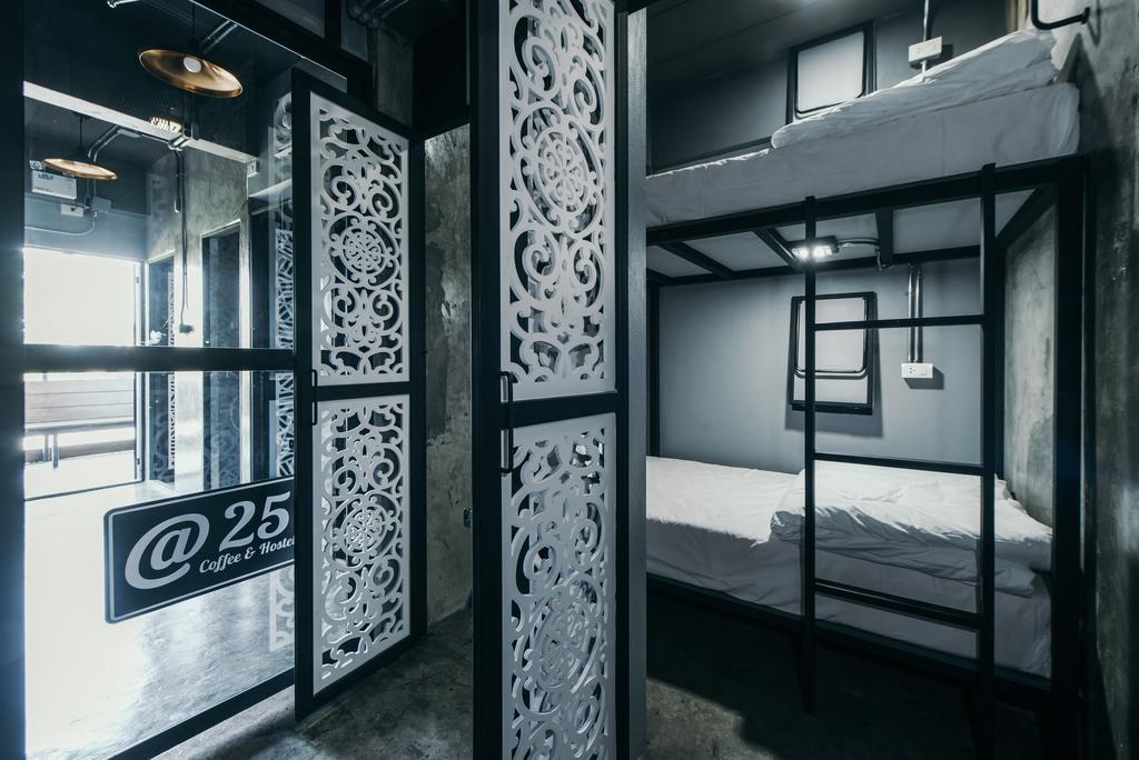 @25 Hostel Chiang Mai Bagian luar foto