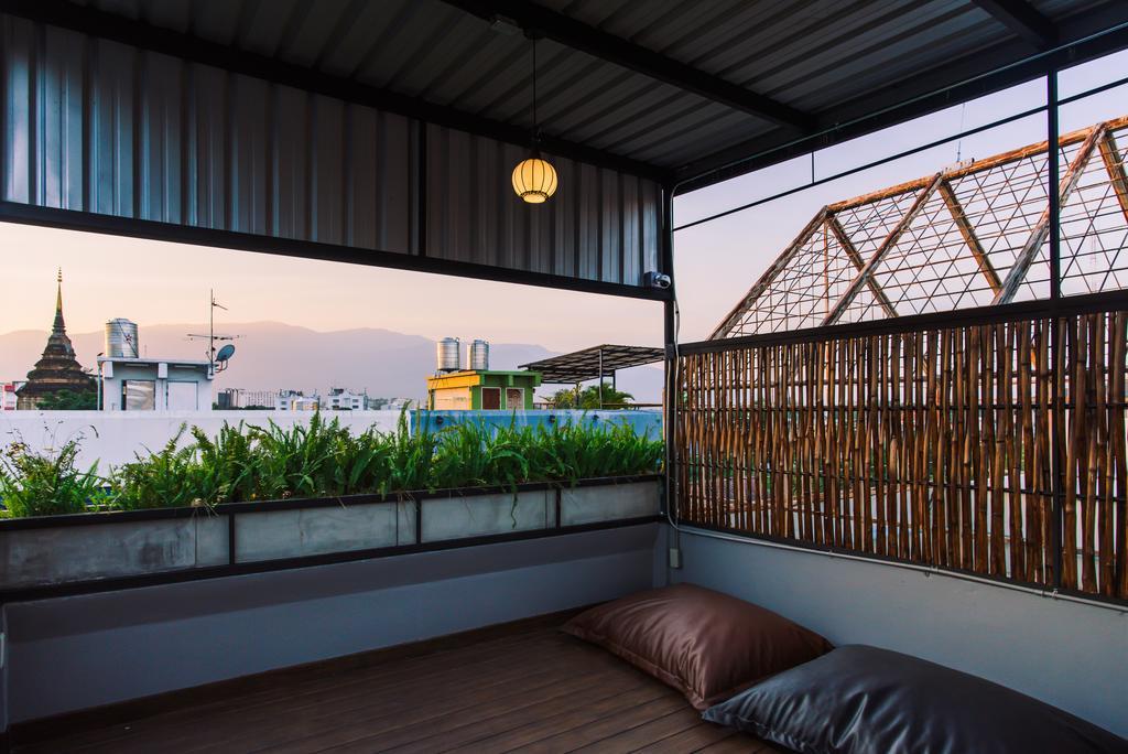 @25 Hostel Chiang Mai Bagian luar foto