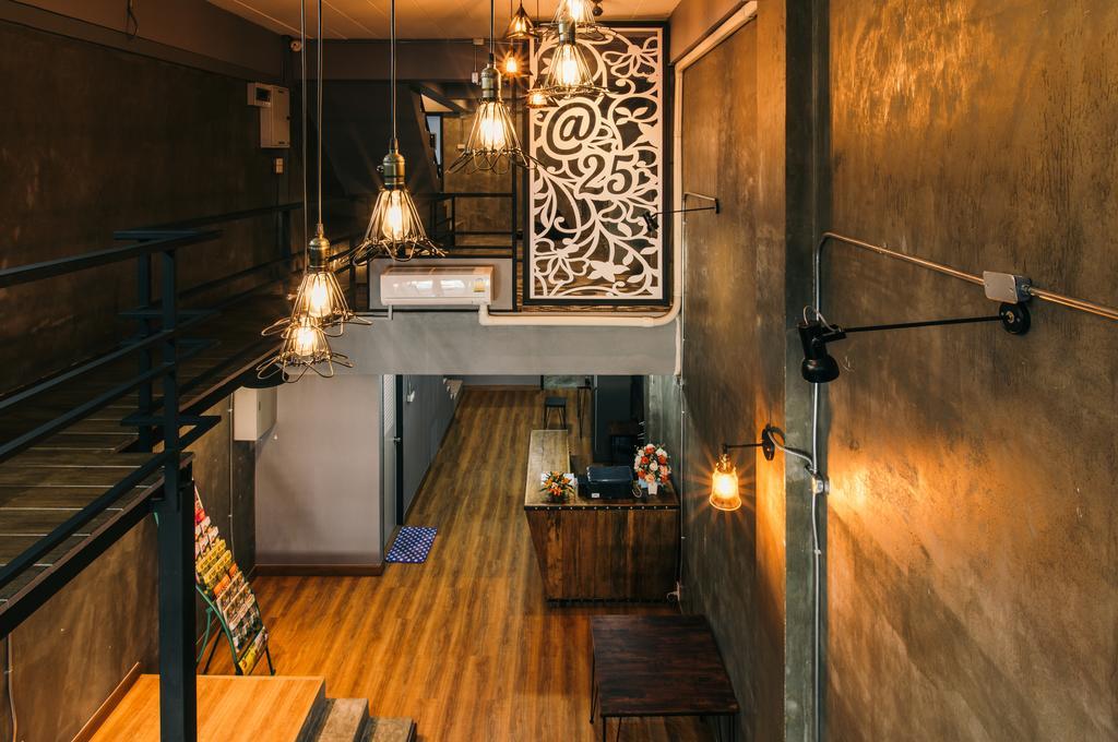 @25 Hostel Chiang Mai Bagian luar foto